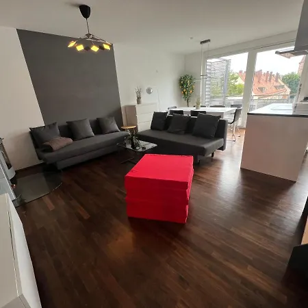 Penthouse-wohnung - Balkon - Dachterrasse - Zentrum דירה נירנברג