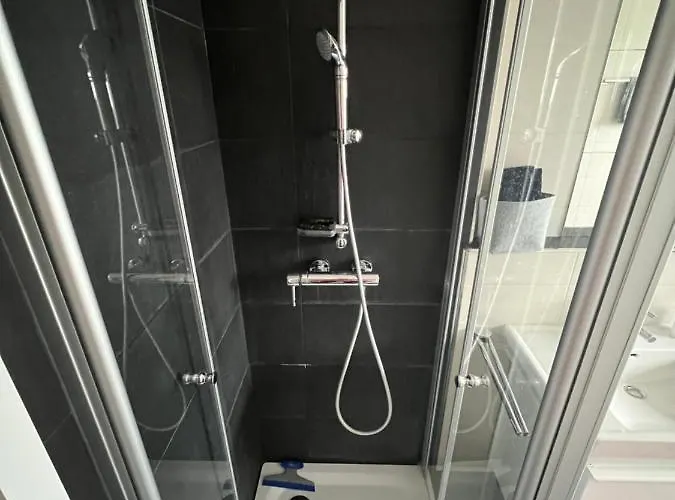 Apartment Penthouse-wohnung - Balkon - Dachterrasse - Zentrum