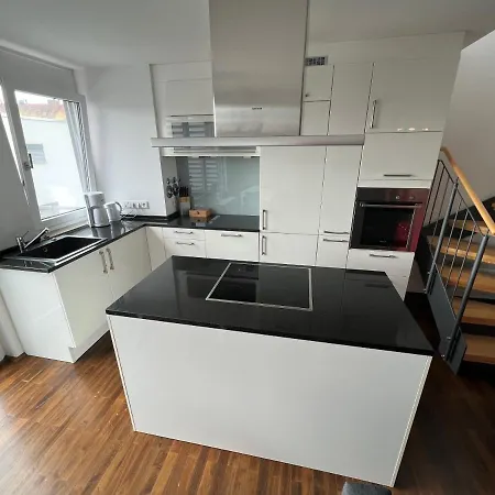 Διαμέρισμα Penthouse-wohnung - Balkon - Dachterrasse - Zentrum